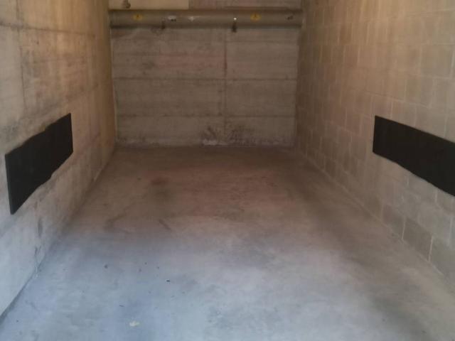 Box in vendita a Meda, Lombardia
