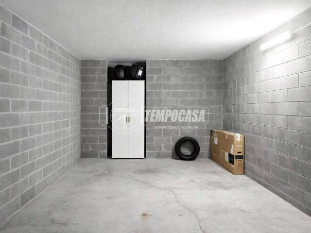 Box in vendita a Mediglia, Lombardia