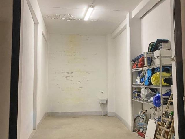 Box in vendita a Mele, Liguria