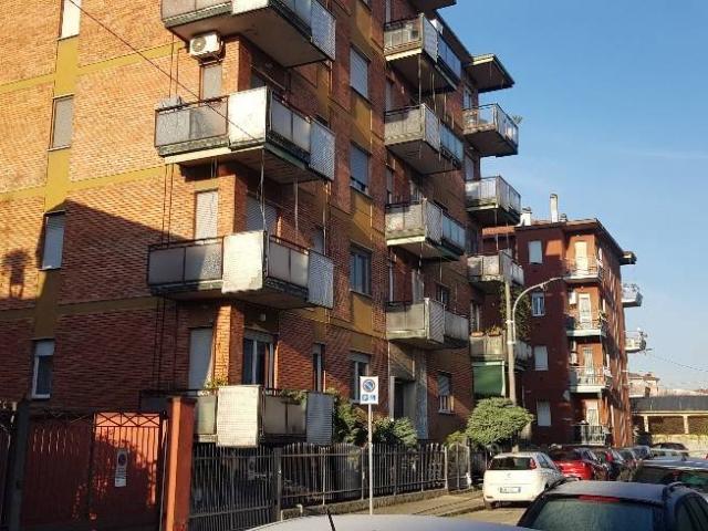 Box in vendita a Melzo, Lombardia