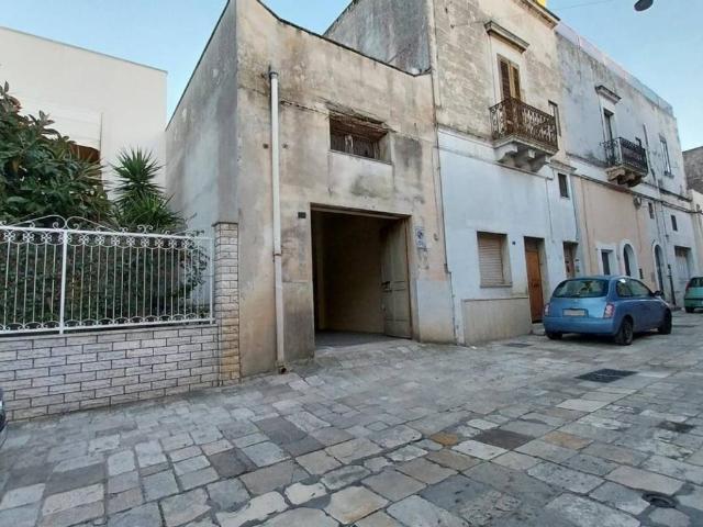 Box in vendita a Puglia, Brindisi