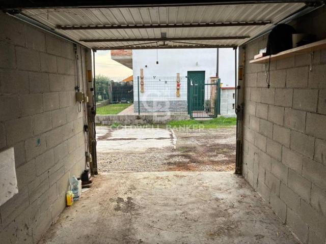 Box in vendita a Mezzanino, Lombardia