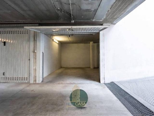 Box in vendita a Farini, Milano