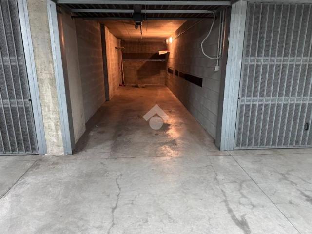 Box in vendita a Municipio 2, Milano