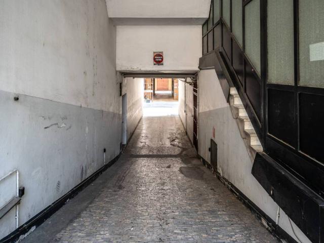 Box in vendita a Municipio 6, Milano