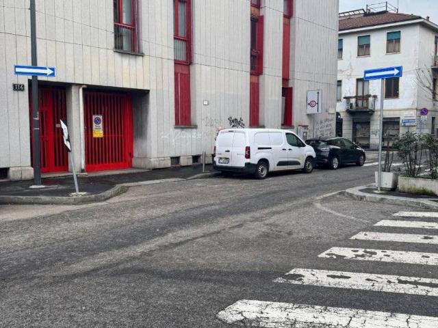 Box in vendita a Municipio 9, Milano