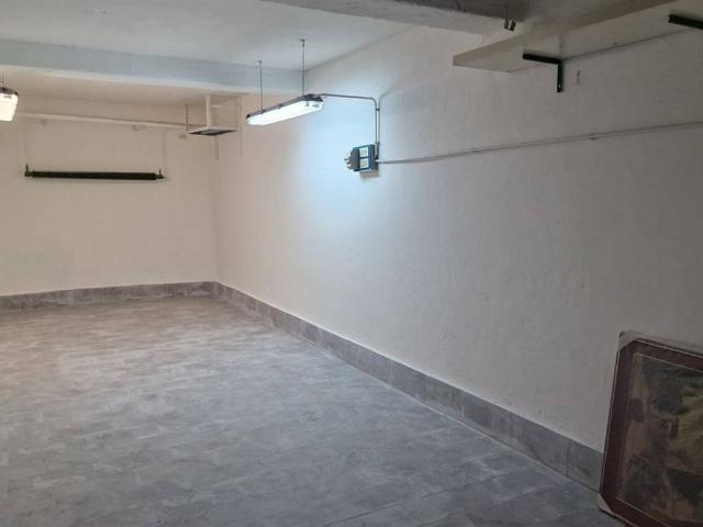 Box in vendita a Mecenate, Milano