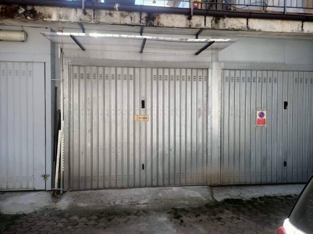 Box in vendita a Municipio 9, Milano