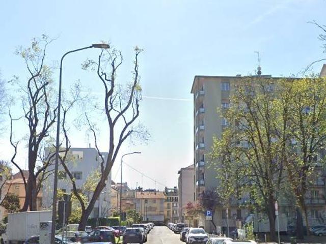 Box in vendita a Bande Nere, Milano