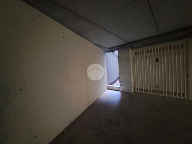Box in vendita a Affori, Milano