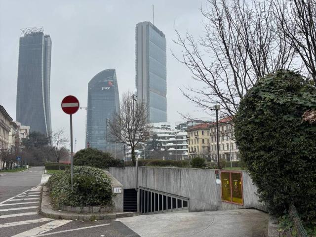 Box in vendita a Municipio 8 di Milano, Milano