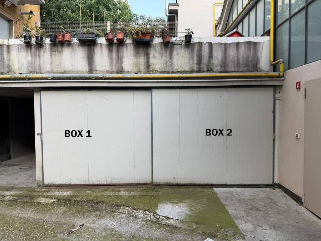 Box in vendita a Municipio 6, Milano