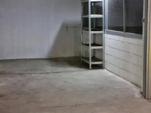 Box in vendita a Municipio 5, Milano