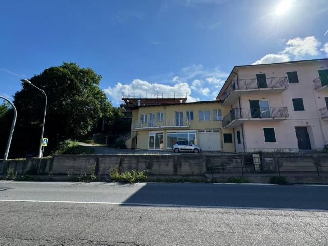 Box in vendita a Millesimo, Liguria