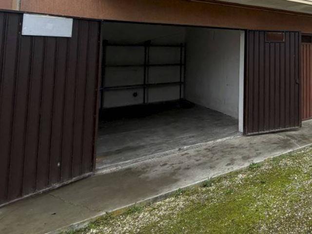 Box in vendita a Mira Taglio, Veneto