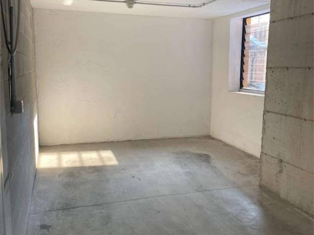 Box in vendita a Centro Storico, Modena