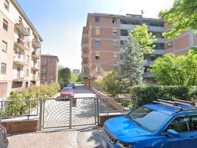 Box in vendita a San Faustino-Madonnina-Quattroville, Modena