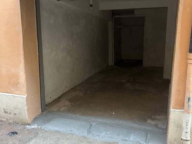 Box in vendita a Centro Storico, Modena