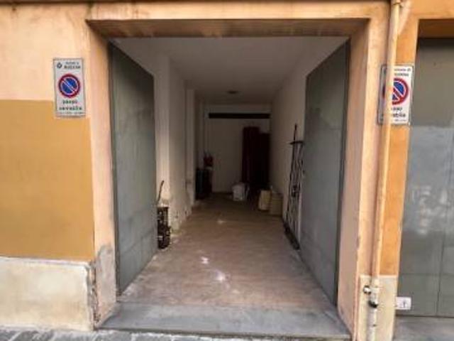 Box in vendita a Centro Storico, Modena