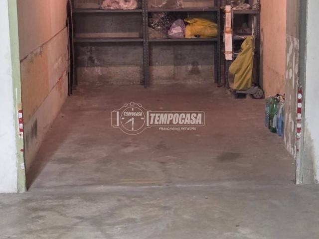 Box in vendita a Crocetta-San Lazzaro-Modena Est, Modena