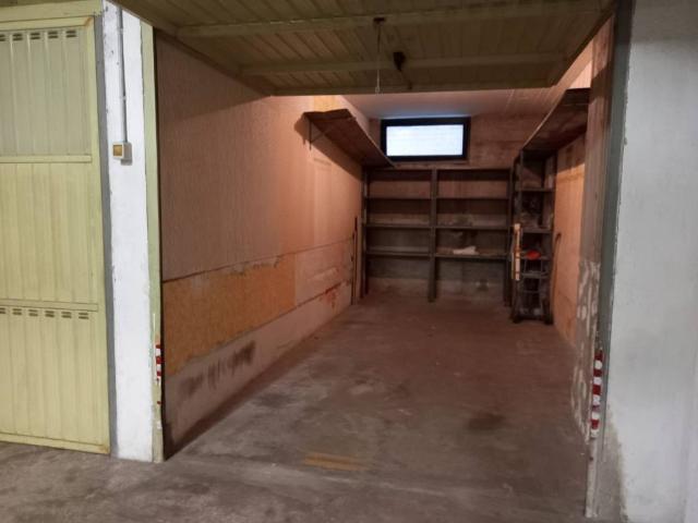 Box in vendita a Crocetta-San Lazzaro-Modena Est, Modena