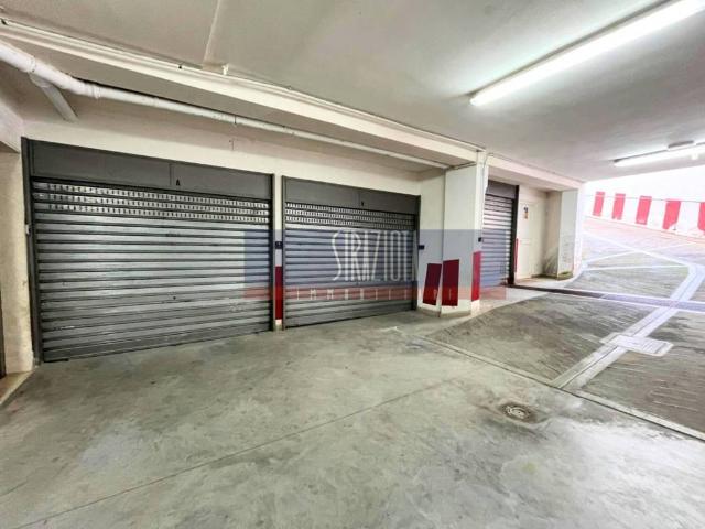 Box in vendita a Puglia, Bari
