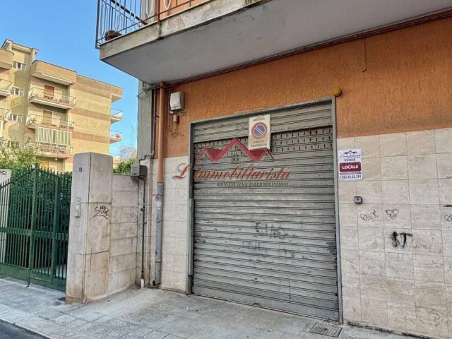 Box in vendita a Modugno, Bari