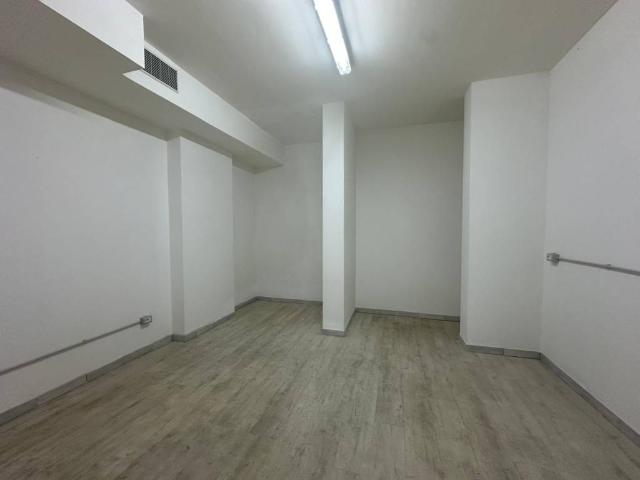 Box in vendita a Modugno, Bari