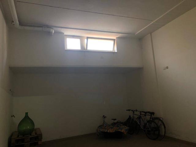 Box in vendita a Puglia, Bari