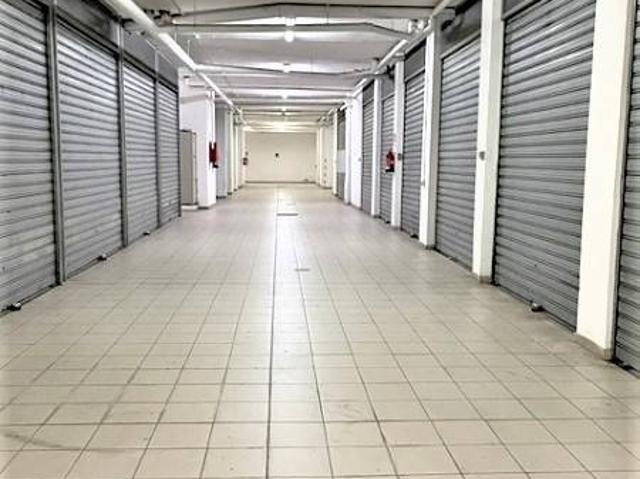 Box in vendita a Puglia, Bari