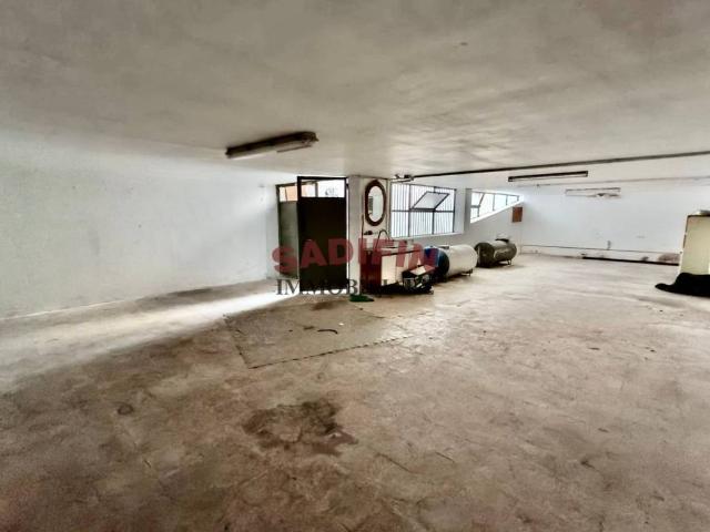 Box in vendita a Puglia, Bari