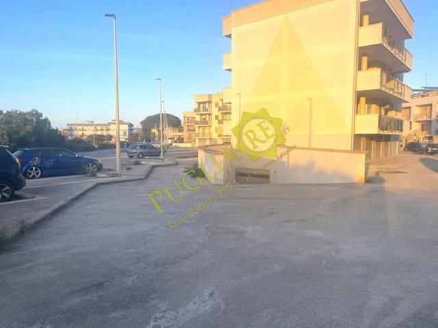 Box in vendita a Puglia, Bari