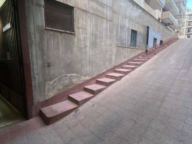 Box in vendita a Puglia, Bari