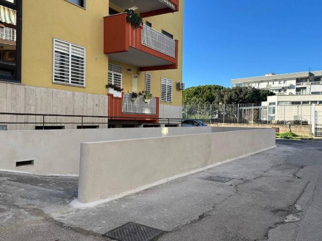 Box in vendita a Puglia, Bari