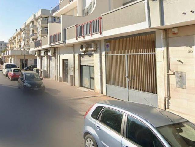 Box in vendita a Molfetta, Bari