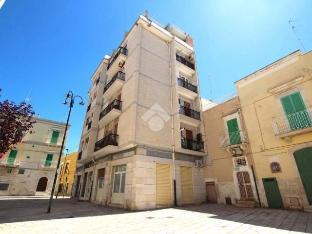 Box in vendita a Puglia, Bari