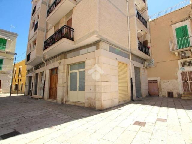 Box in vendita a Puglia, Bari