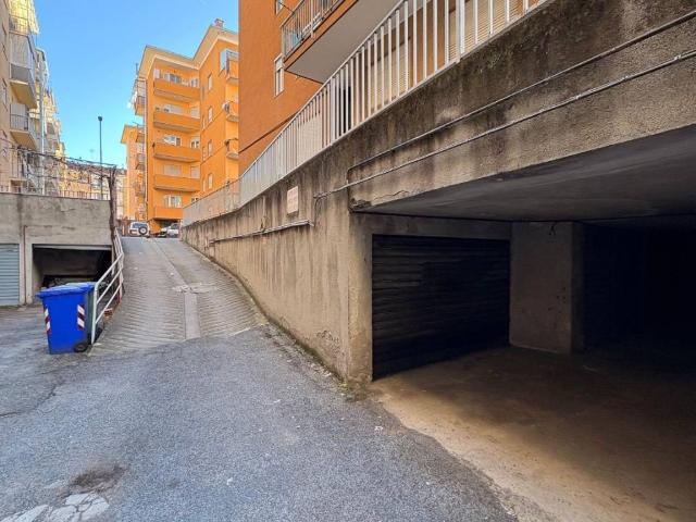Box in vendita a Altipiano, Piemonte