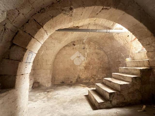 Box in vendita a Puglia, Bari