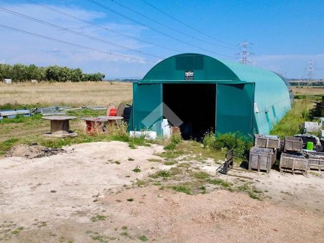Box in vendita a Montalto Di Castro, Lazio