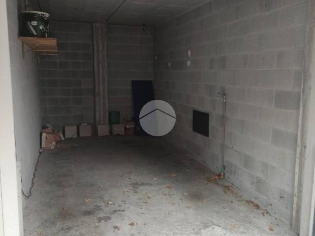 Box in vendita a Montechiarugolo, Reggio Emilia
