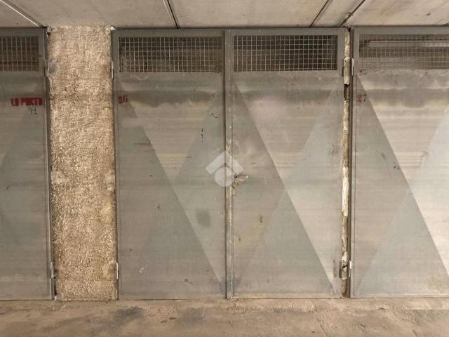 Box in vendita a Montemurlo, Oste
