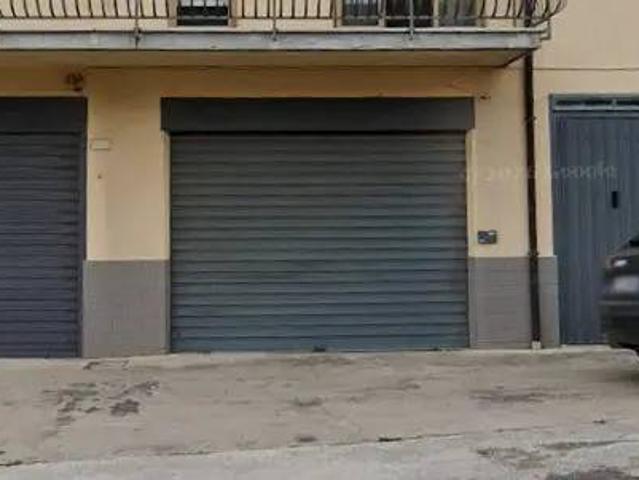 Box in vendita a Montenero di Bisaccia, Molise