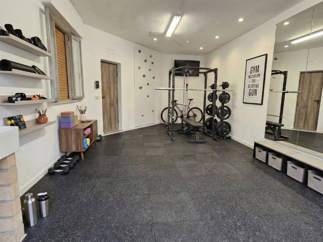 Box in vendita a Marche, Ascoli Piceno