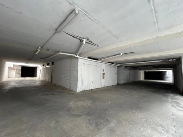 Box in vendita a Puglia, Lecce