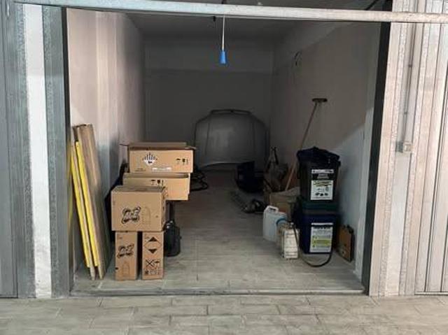 Box in vendita a Puglia, Lecce