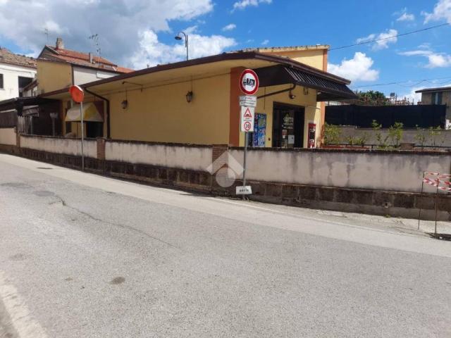 Box in vendita a Montesarchio, Campania