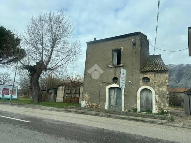 Box in vendita a Montesarchio, Campania