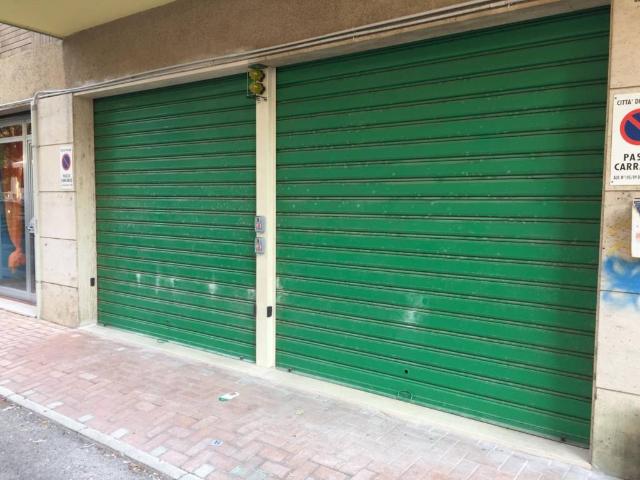 Box in vendita a Montesilvano, Abruzzo