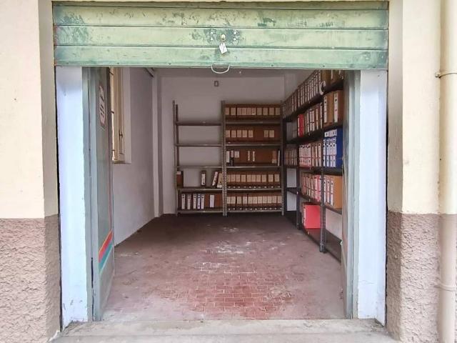 Box in vendita a Villa Canonico, Montesilvano